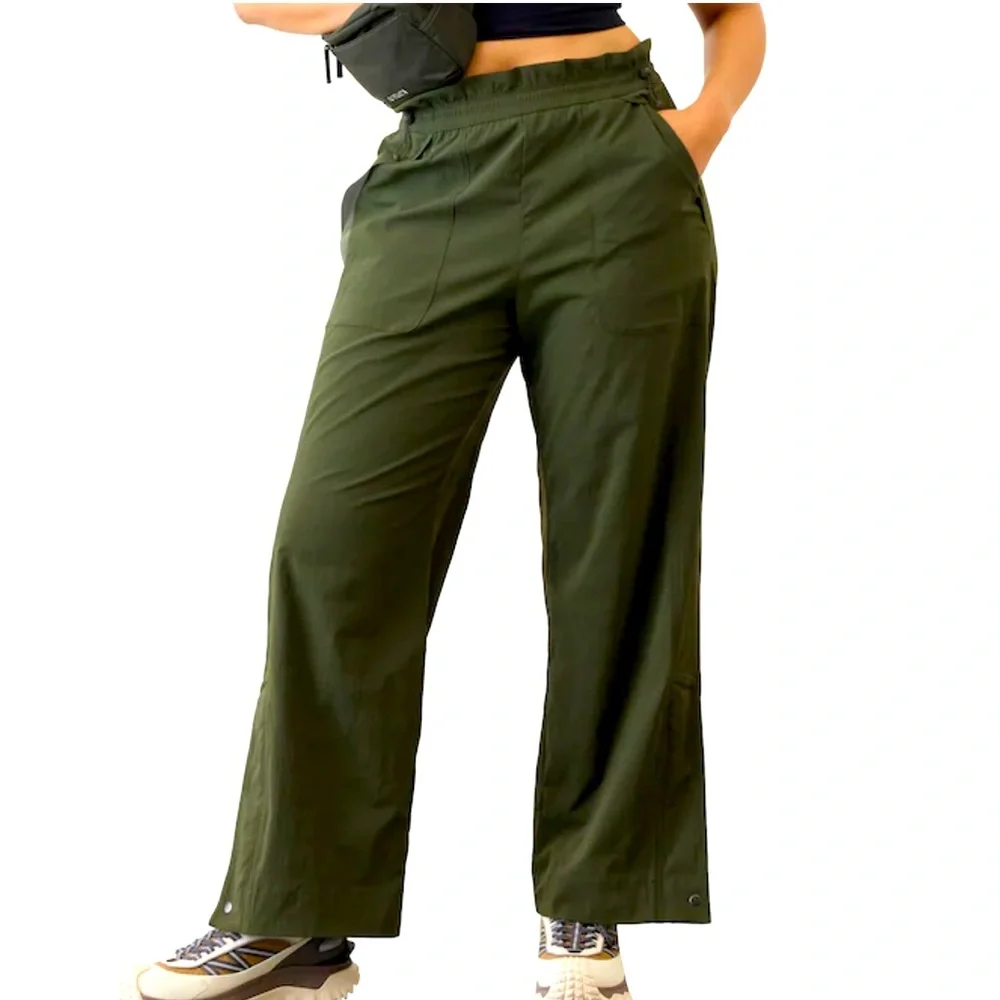 Athleta Trekkie High Rise Parachute Pant - Picture 1 of 9